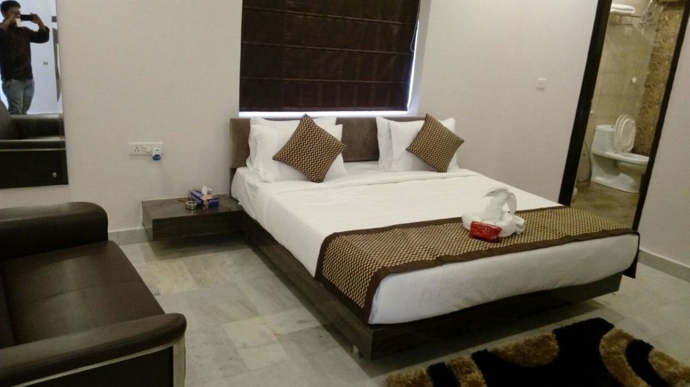 Red Carpet Hotels Noida Exteriör bild