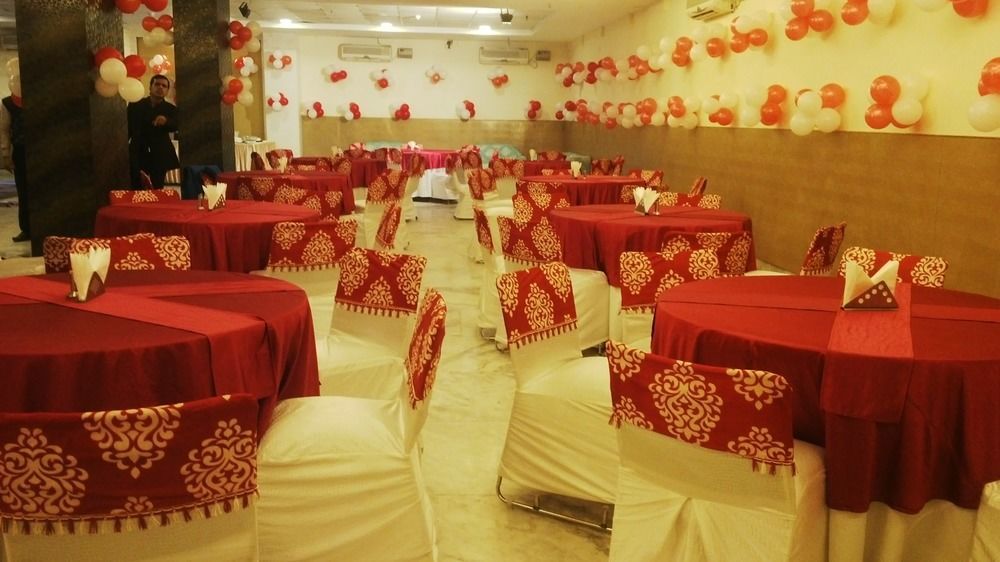 Red Carpet Hotels Noida Exteriör bild